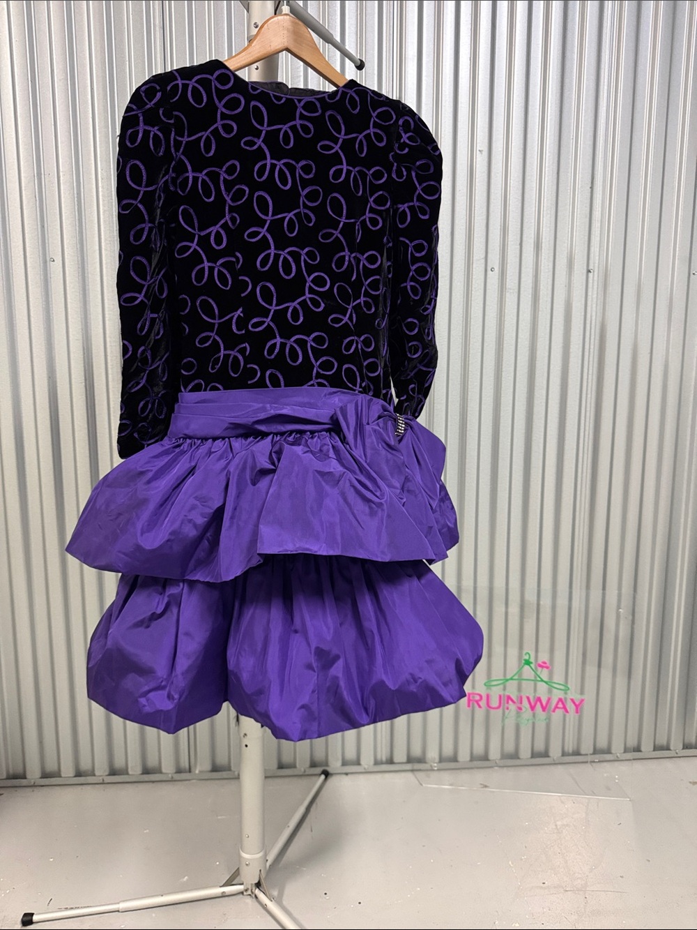 1980s AJ Bari Black Velvet Purple Soutache Bubble Party Dress Size 8